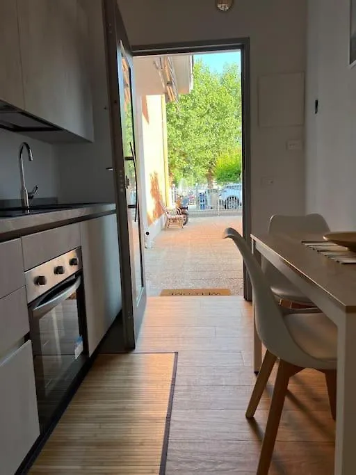 Apartment Casa Elisa, Appartamento Nuovo A 100 Mt Dal Mare Riccione